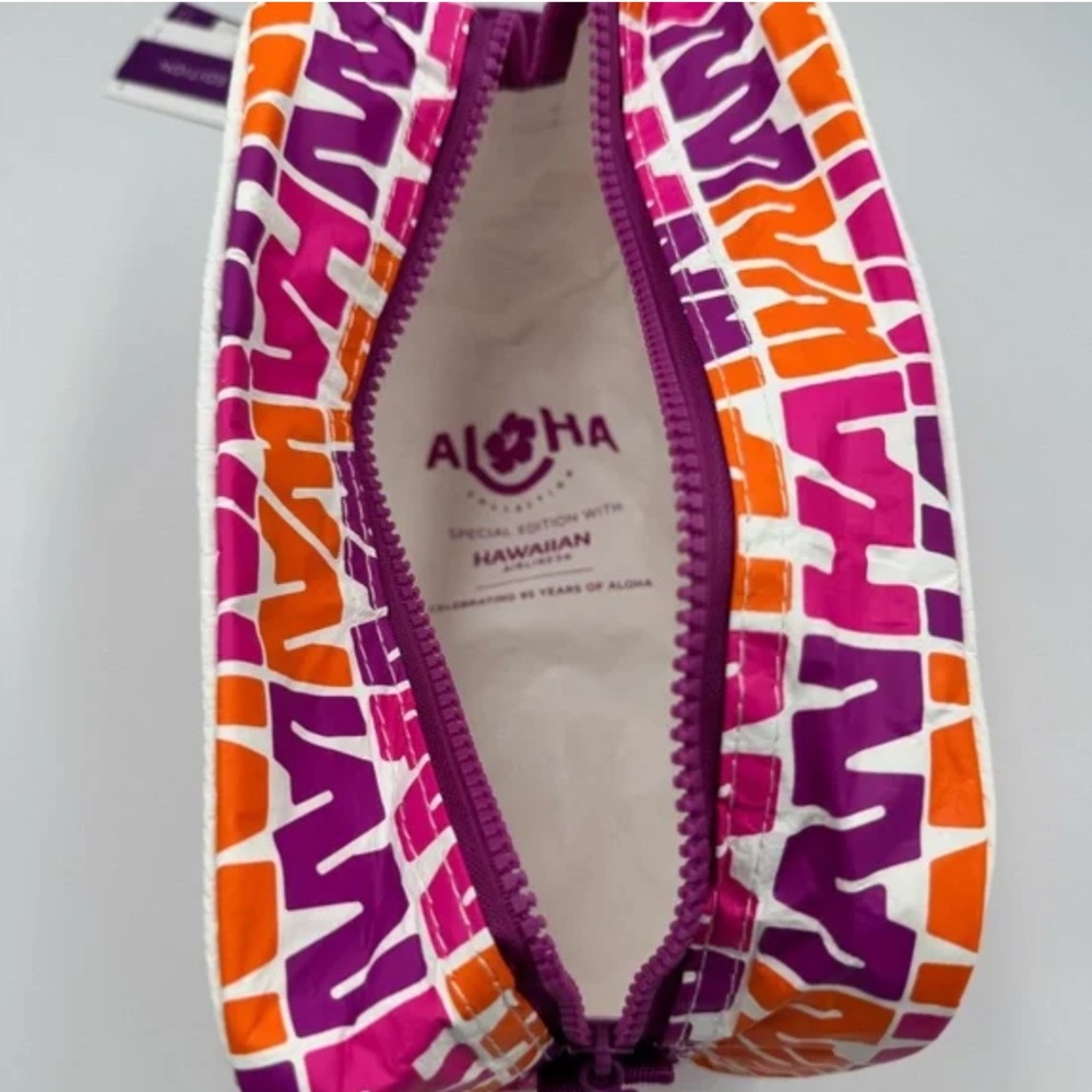 NWT Aloha Collection x Hawaiian Airlines Dopp kit & Cabin Crew - Picture 4 of 15